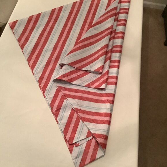 Shower Curtain Red White Green Stripe Slight Glittery Look - Picture 3 of 3